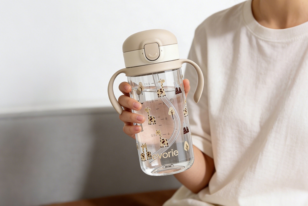 吸管水杯